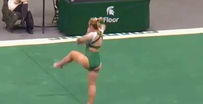 The legend, Chloe Bellmore of Michigan state 💚🤍🤸🏼&zwj;♀️