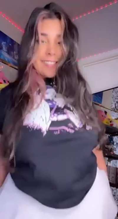 Suck these and creampie me please