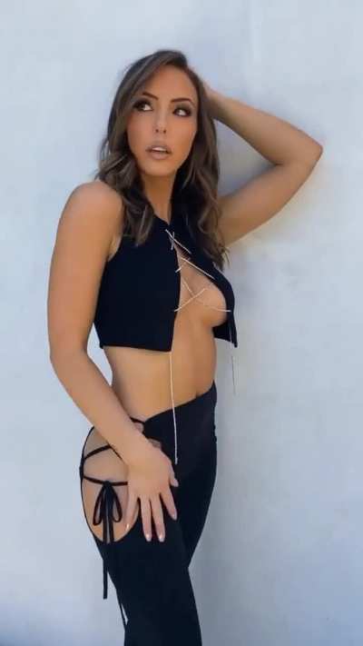 Cassie Lee