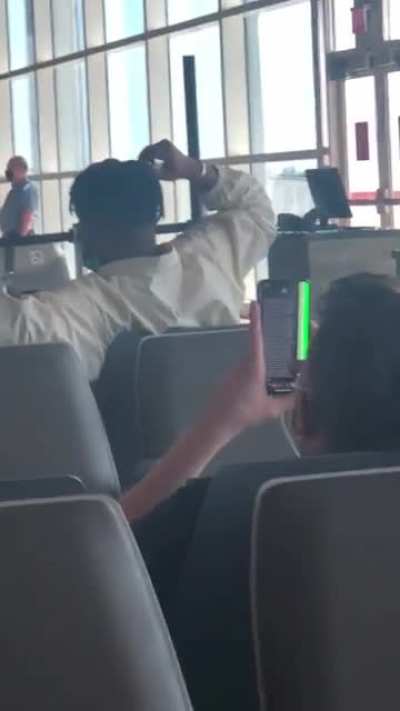 His phone can&rsquo;t handle it. Thoughts and prayers brother 🙏