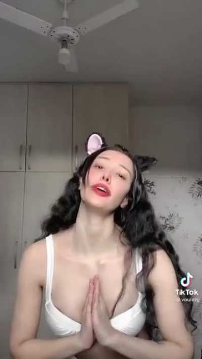 U guys need to see her..