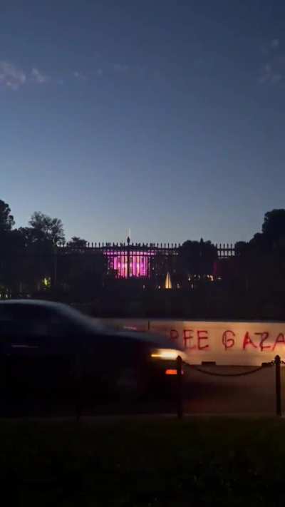 Fein was playing at White house 😭