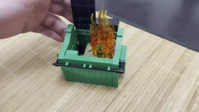 My dumpster fire MOC. I&rsquo;m very happy how this turned out and I hope you like it too.