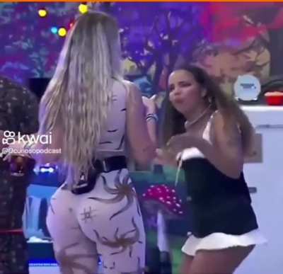 Yasmin 🤤