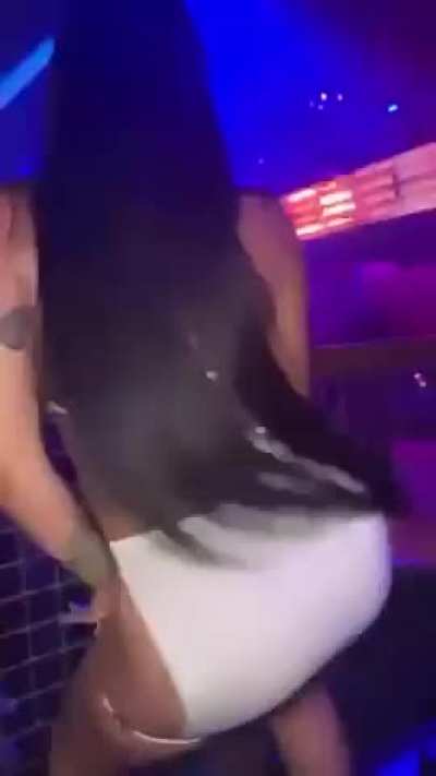 😱