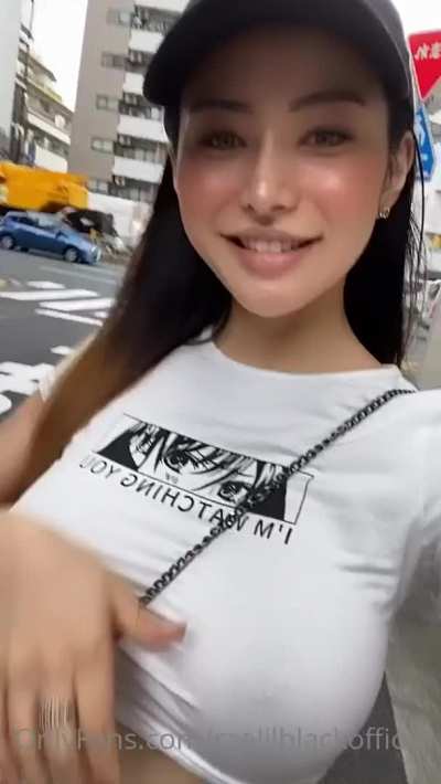 Public flashing 😍😍 her links in comments 👇🏻