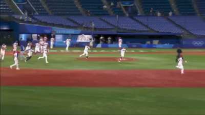 Jose Bautista eliminates Israel and advances the Dominican Republic with a walkoff single in the bottom of the 9th!
