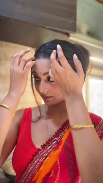 Beauty Saha