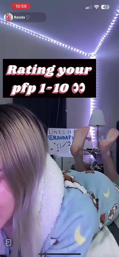 Randa in Pose