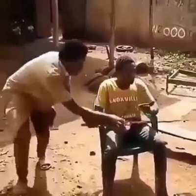O MISERAVEL É UM GENIO