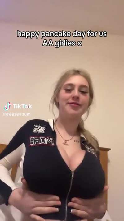 @reeseybum the perfect blond