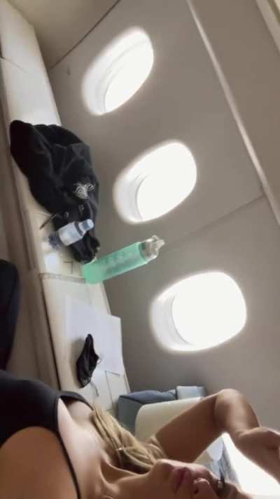 jet plane cleavage