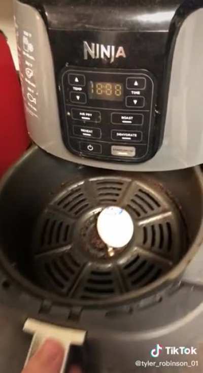 haha egg go booom, Man go Ehh-