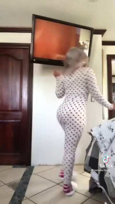 The thot genes are fucking strong