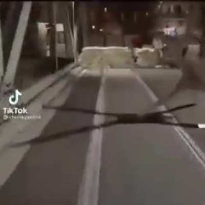 LOOK TO YOUR LEFT!