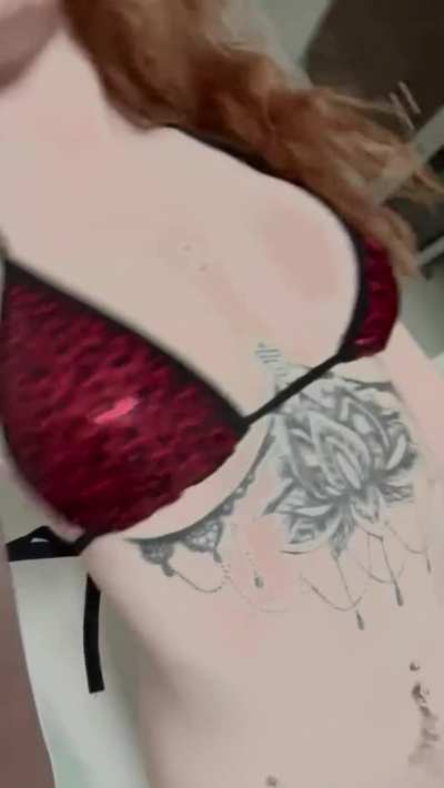 Redheads have more fun