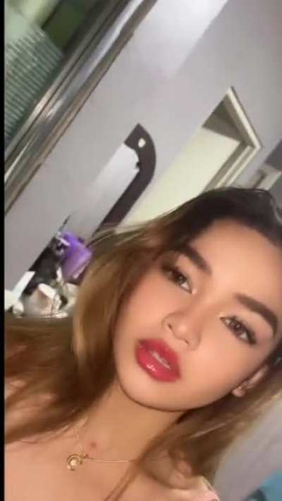Xyriel Manabat