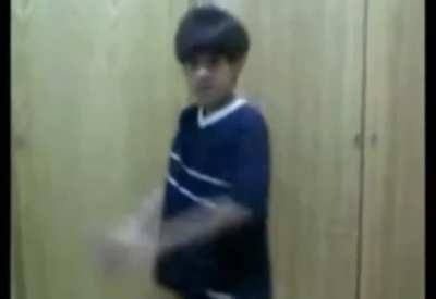 NSFW(kid breaks arm)