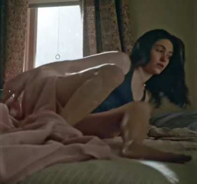 Emmy Rossum's pussy lip peeked out from her booty shorts on Shameless