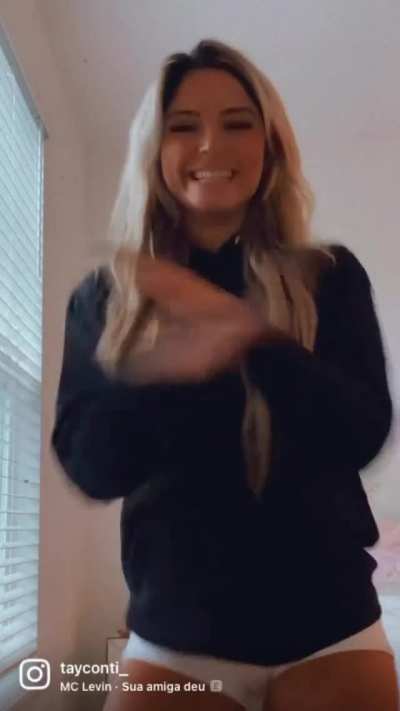 Tay Conti Dancing