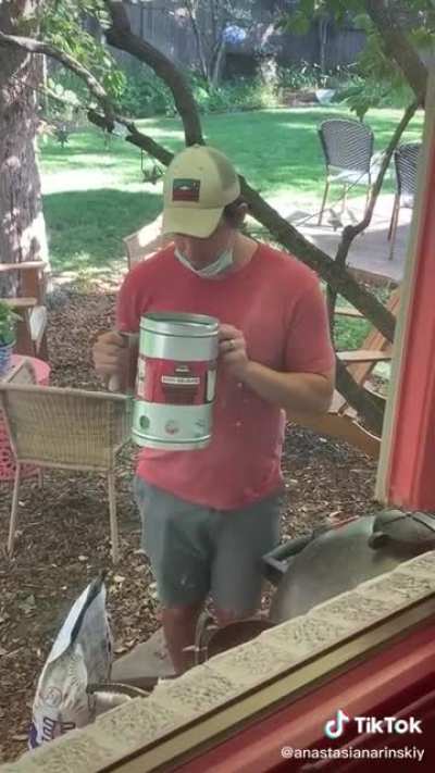 The North American husband in it&rsquo;s natural habitat