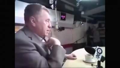 Что бы видно было всем. Нострадамус отдыхает.