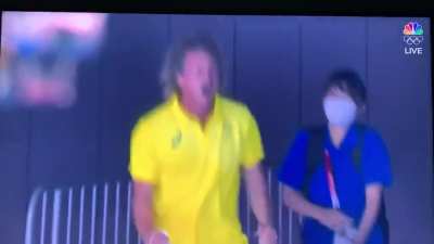 This Australian swim trainer&rsquo;s reaction to his swimmer taking Gold in the 400m Free