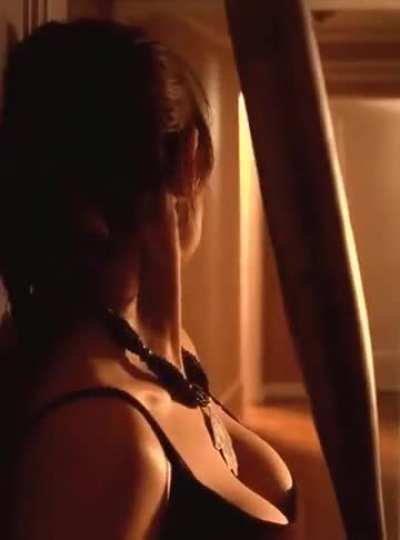 Emily Deschanel