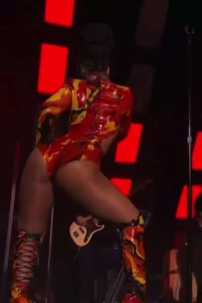 🍑🍑🔥🤤