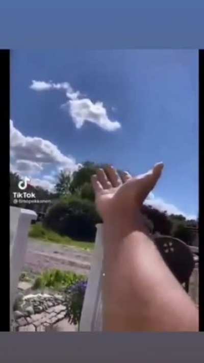 Hol up a minute