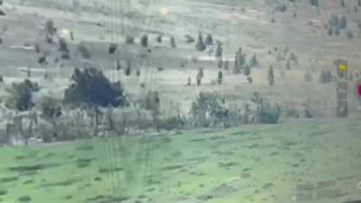 A reconnaissance drone from the Ukrainian Army very briefly illustrates how the Russian Army left its soldiers to die on the battlefield as they quickly retreated. The second army in the world to turn their soldiers into a cold piece of meat on the battle