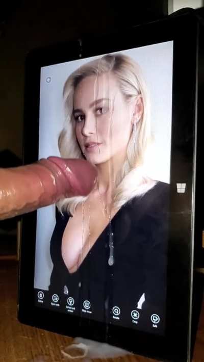 [reddit] send a cum tribute like this to a irl i know and send me back her reaction
