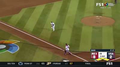 [Highlight] [Highlight] Rowdy Tellez's base hit scores two to put Mexico up 10-2 over USA.