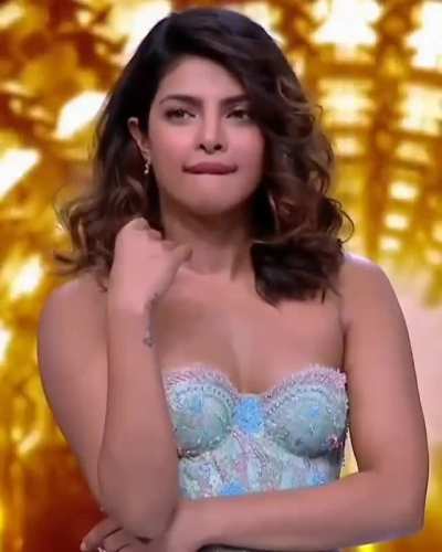 Hot - GIF