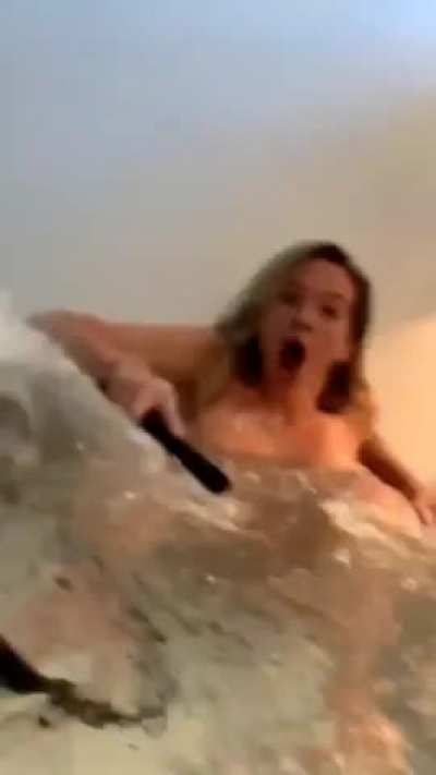 Bathtub cam session