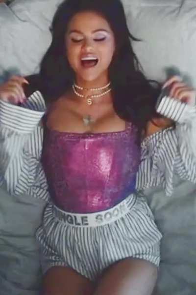 That wiggle, those boxers…