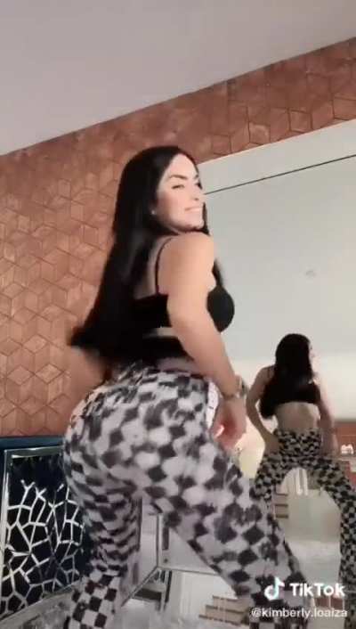 Incre&iacute;ble ese 🍑😍