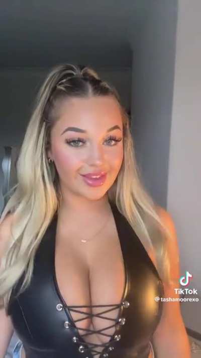@tashamoorexo