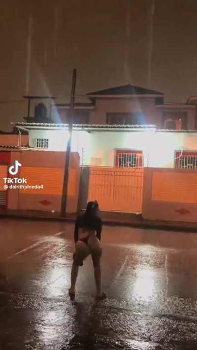 raining twerking