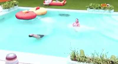 Essa q entrou tomou o lugar de mais gostosa de todas f&aacute;cil at&eacute; da jade ela ganha
