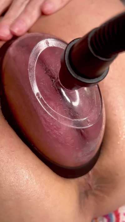 My first pumping session is under way&hellip;.So hot!