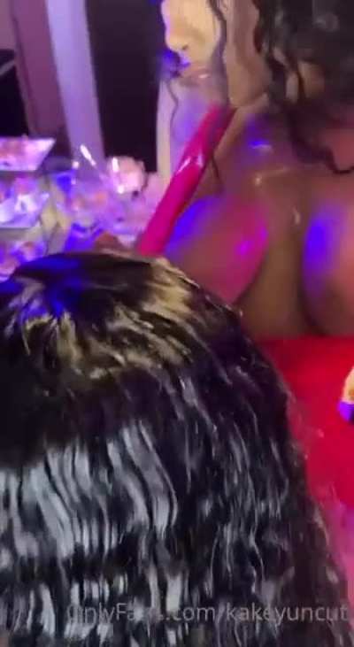 🎵