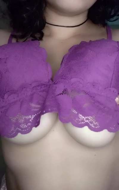 [OC] Undress me slowly 💜