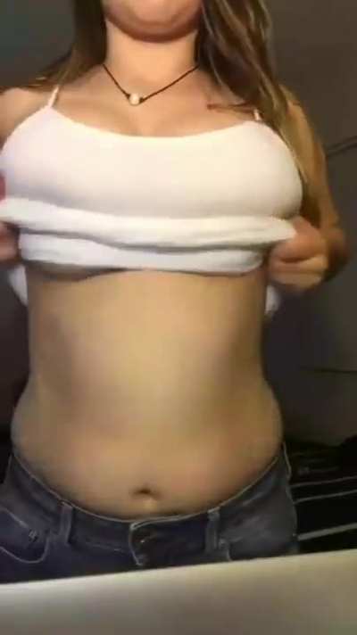 White tank tops are better than lingerie: change my mind