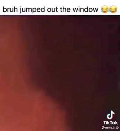 My cousin tried to prank my high ass uncle🤦🏾&zwj;♂️