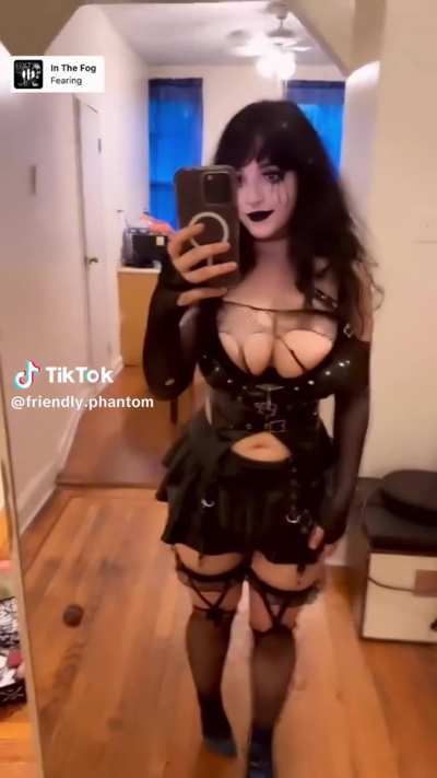 Goth babe