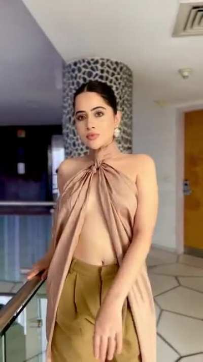 Wish she had bigger boobs