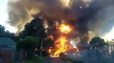 Fuel tanker explodes in South Africa (12/24/22)