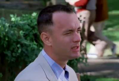 Behind the scenes on Forrest Gump where Robert Zemeckis directs Tom Hanks.