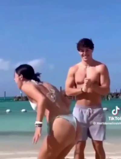Charlis sexy ass in a bikini